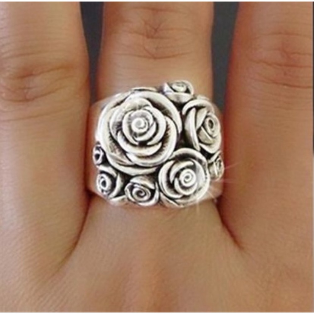 STERLING SILVER FLORAL RING - Picture 5 of 9
